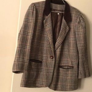 Carolin colors jacket